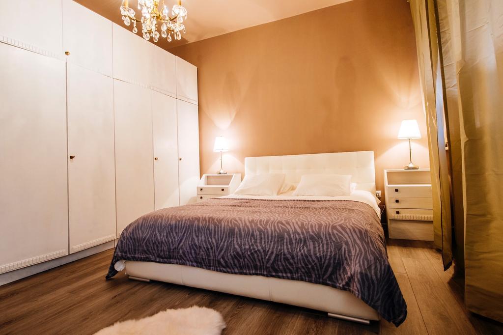 Golden Bridge Apartment With Private Parking زادار الغرفة الصورة
