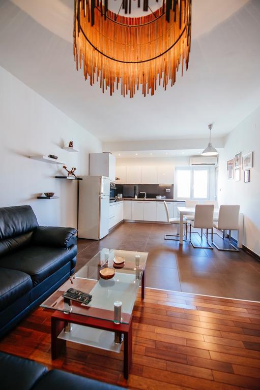 Golden Bridge Apartment With Private Parking زادار الغرفة الصورة